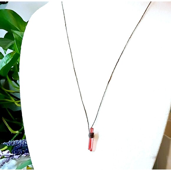 Dainty Aura Quartz Crystal Point Pendant Necklace 24" Minimalist Boho - Picture 2 of 4
